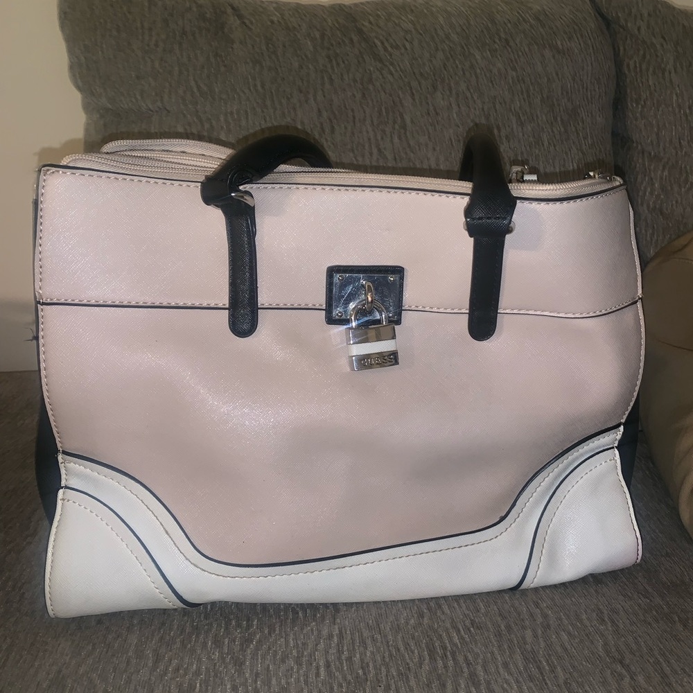 Guess purse used